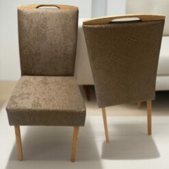 Kit 2 Cadeiras Priscila Imbuia Mel Veludo Marrom 1011 – AVALON DECOR